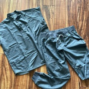 GRAPHITE FIGS - Mandarin top, Zamora bottom